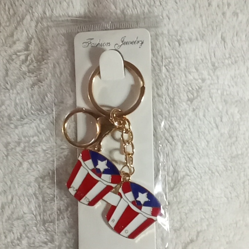 PUERTO RICAN FLAG DRUMS  Keychain or Bag Charm! NEW IN PACK!